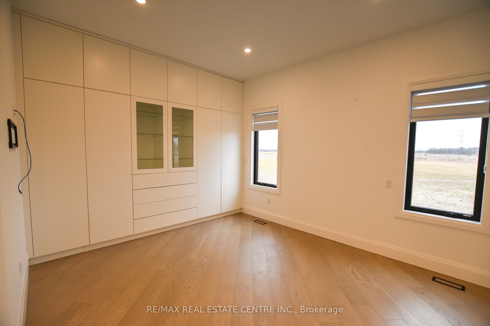 7325 Sunset Place, #3