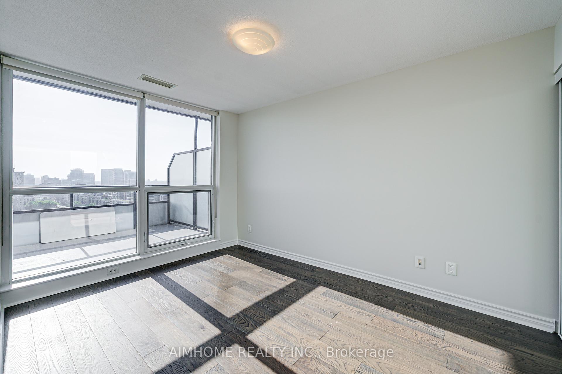 2 Bedrooms Condo at 2885 Bayview, Toronto For sale