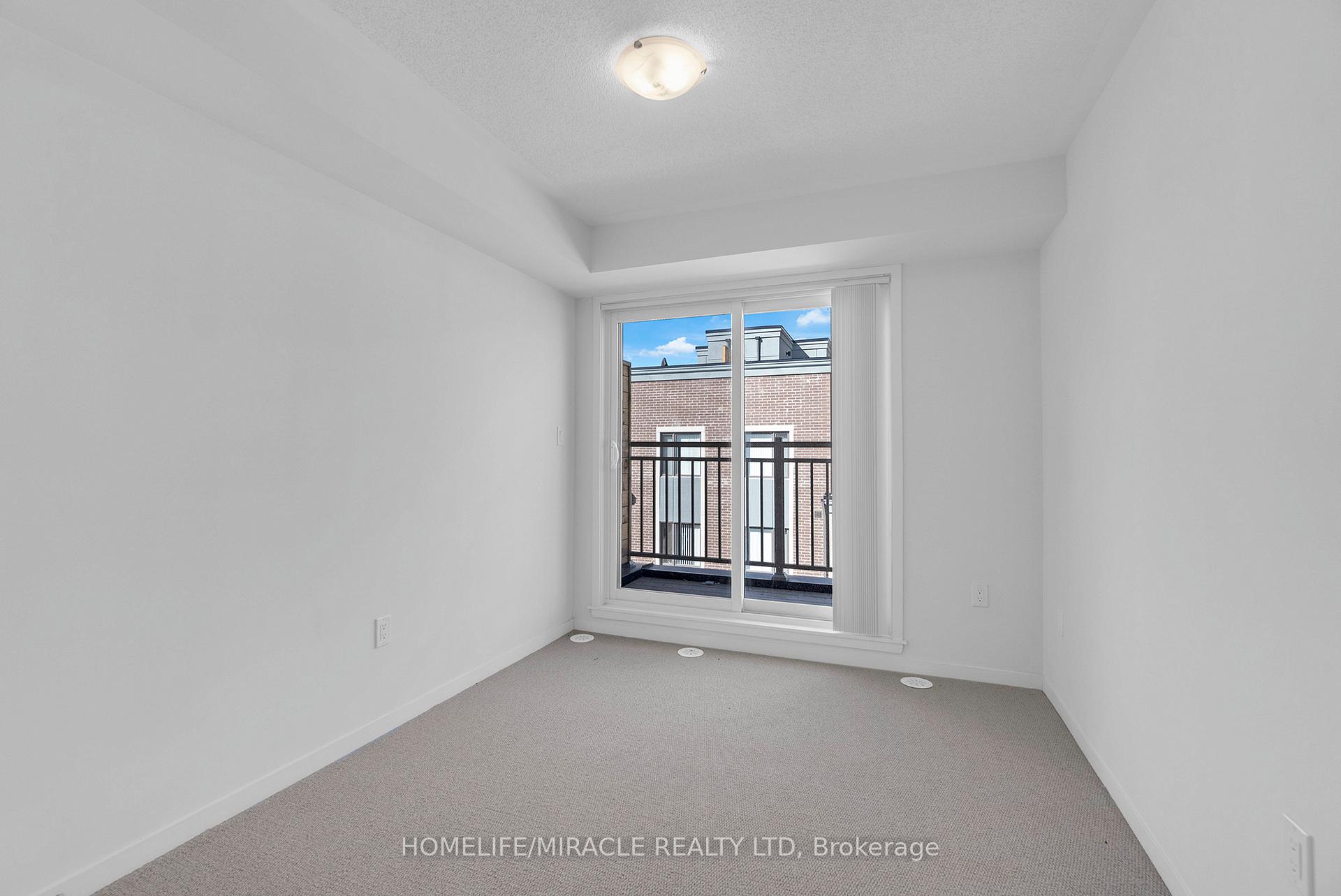 2 Bedrooms Condo at 5 William Jackson, Toronto For sale