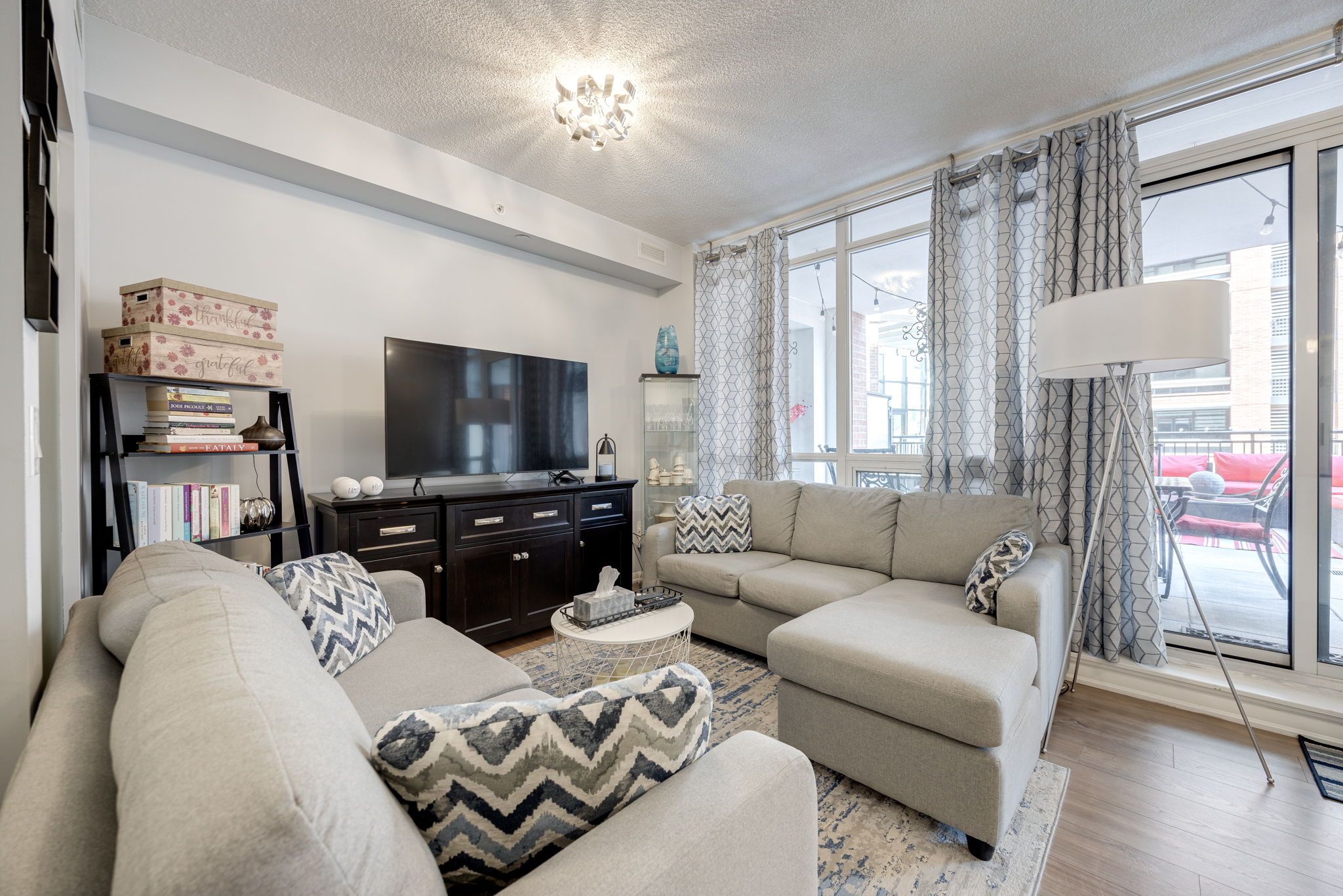 830 Lawrence Avenue W 231
