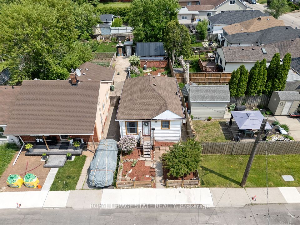 544 Mary Street