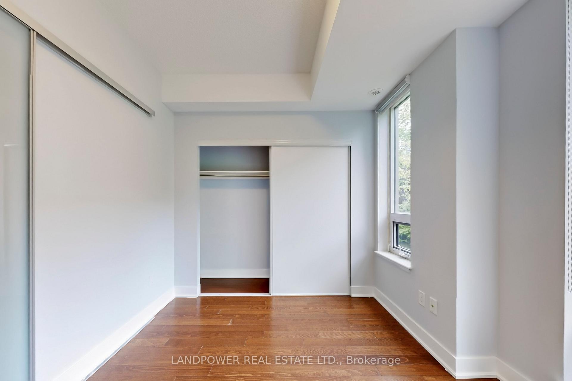 4 Bedrooms Condo at 88 Sheppard, Toronto For sale