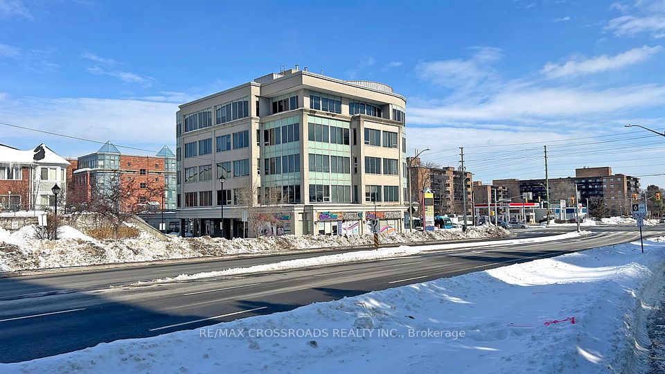 7368 Yonge