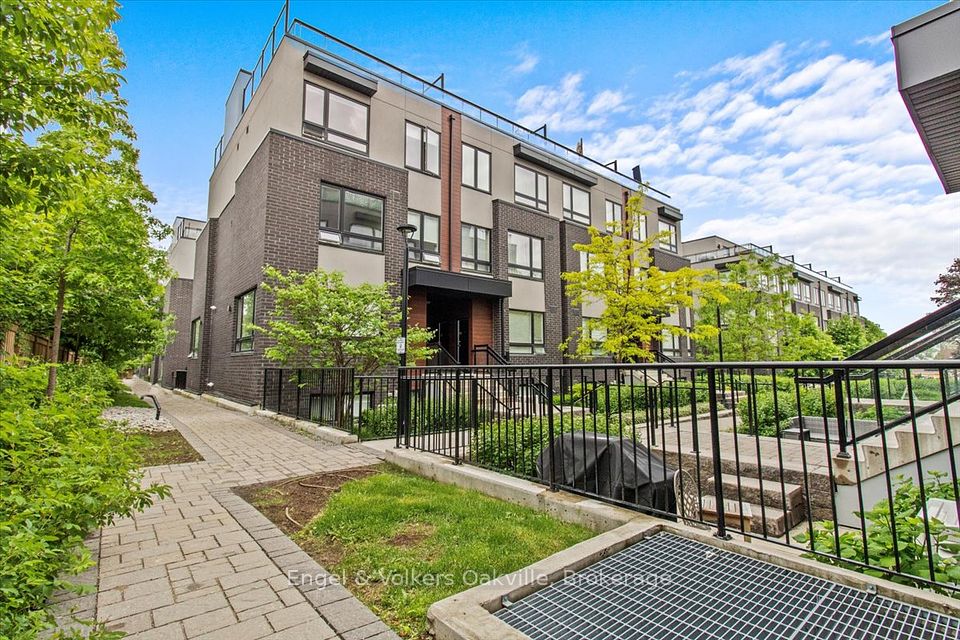 1140 Briar Hill