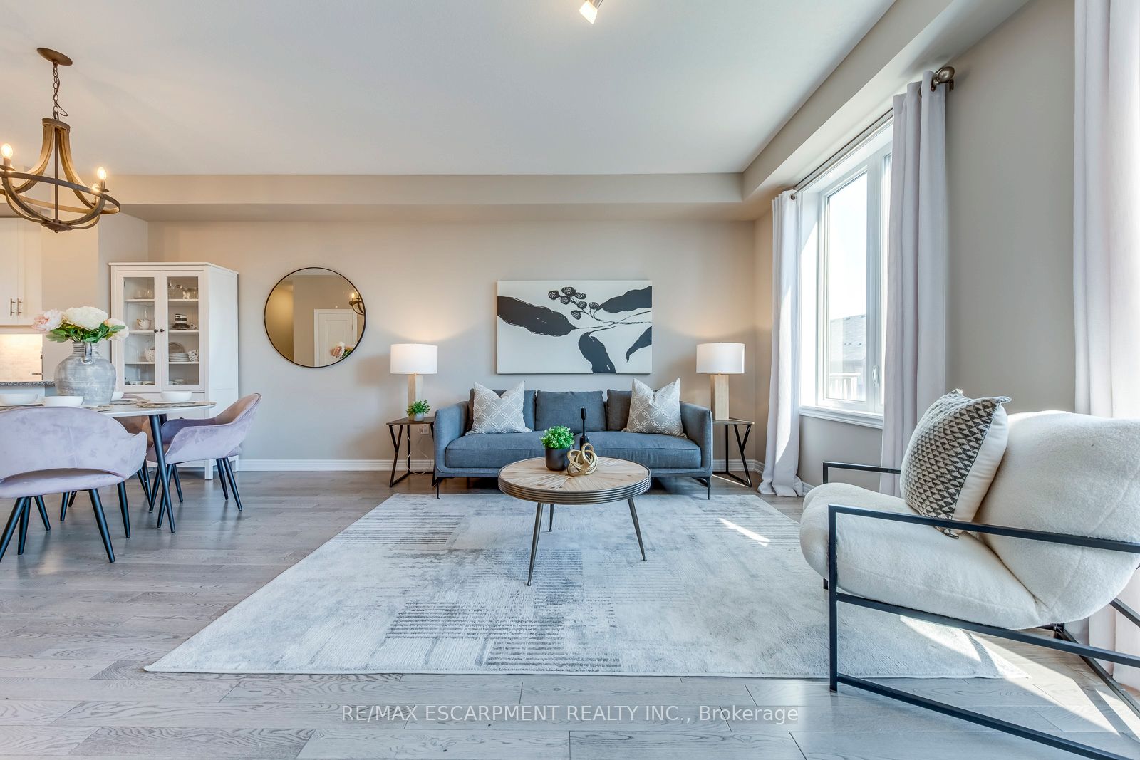 386 Belcourt Common