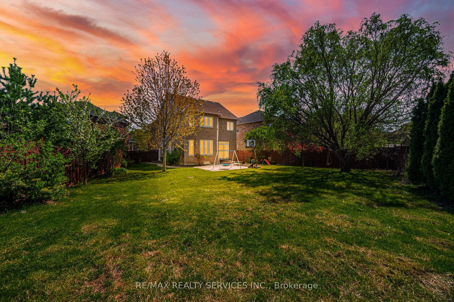 69 Harbourtown Crescent