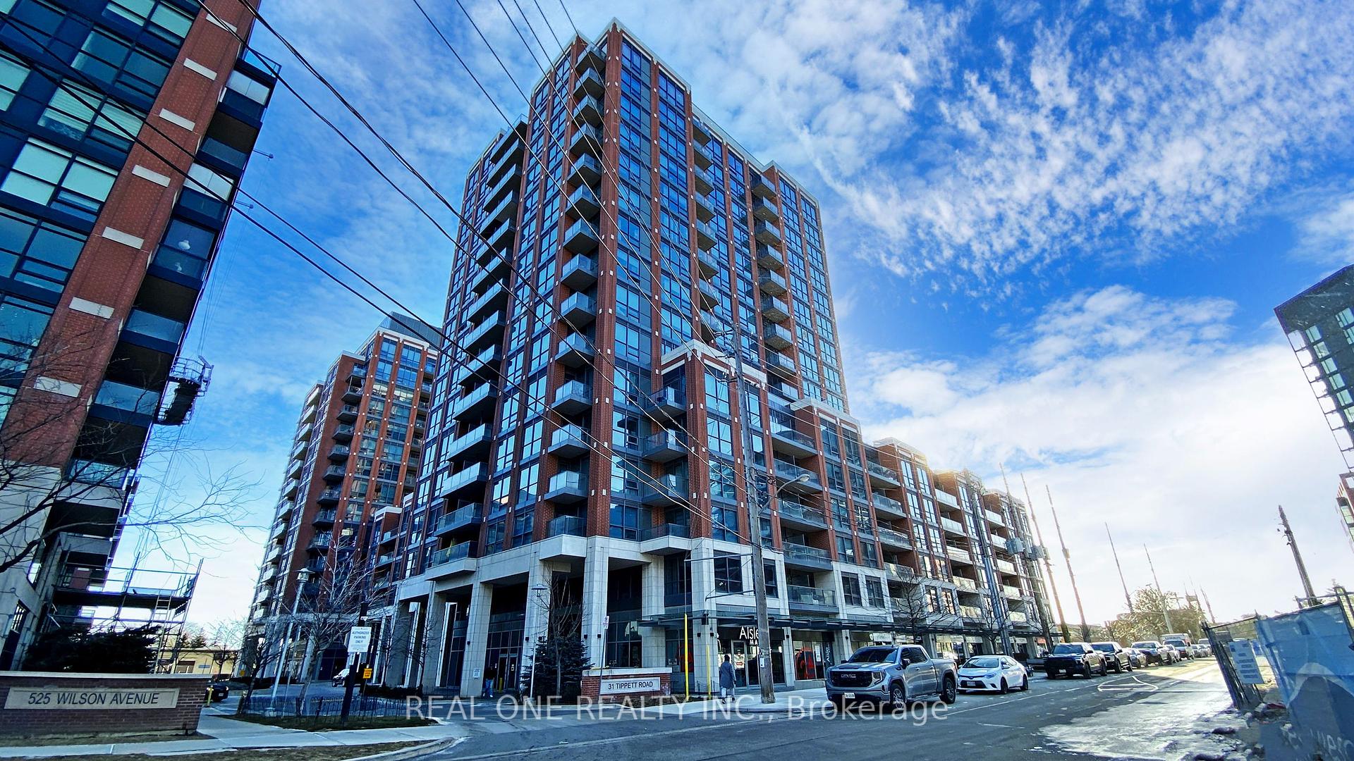 2 Bedrooms Condo at 31 Tippett, Toronto For sale