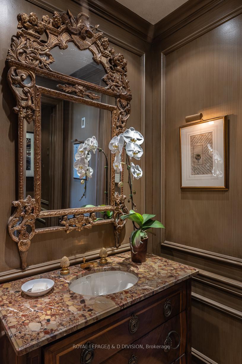 1 Bedroom Co-op at 20 Avoca, Toronto For sale