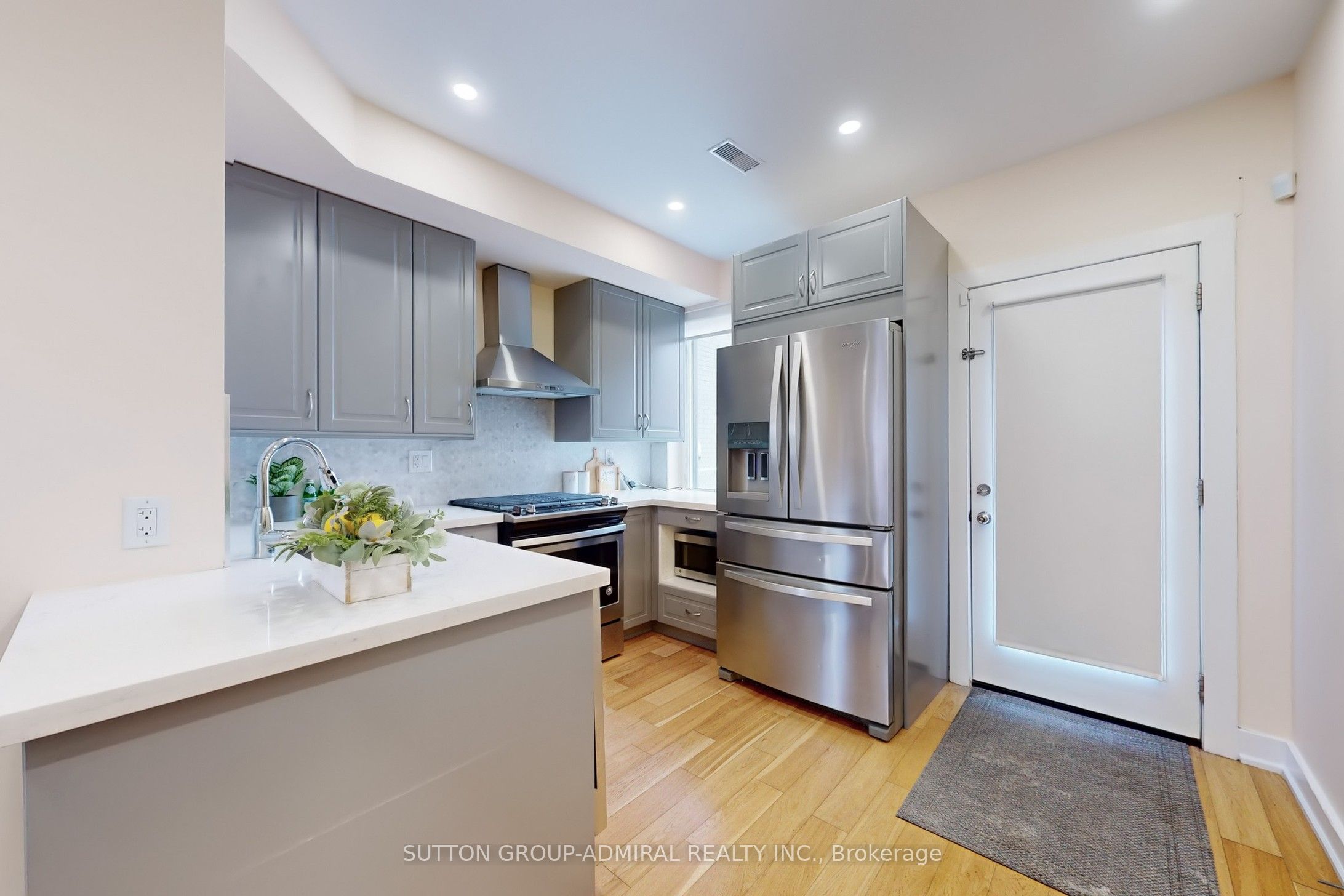 1216 Davenport Road