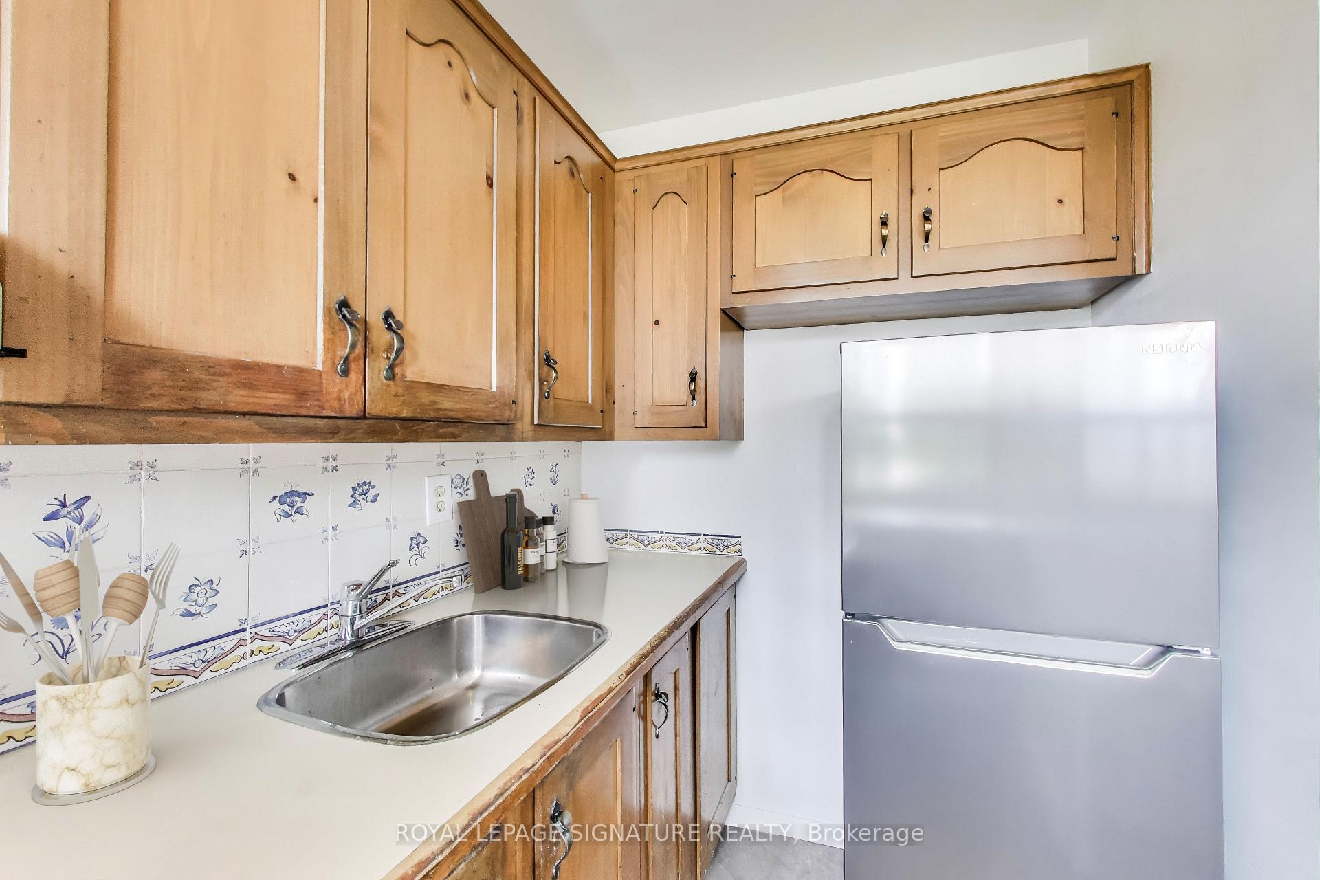 1 Bedroom Condo at 40 Homewood, Toronto For sale