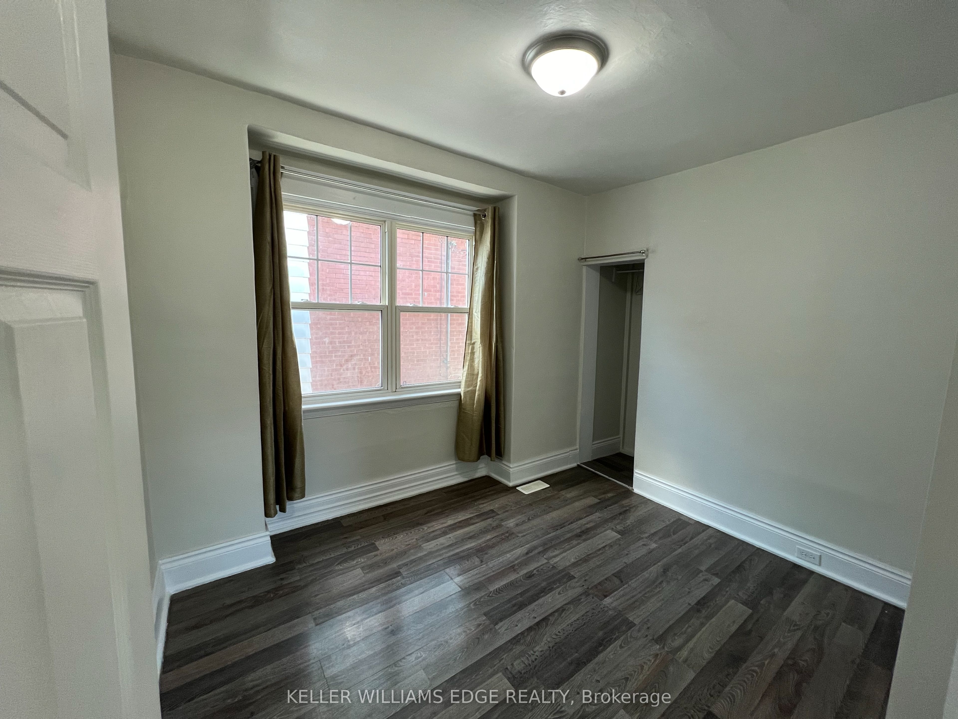 56 Garside Avenue N