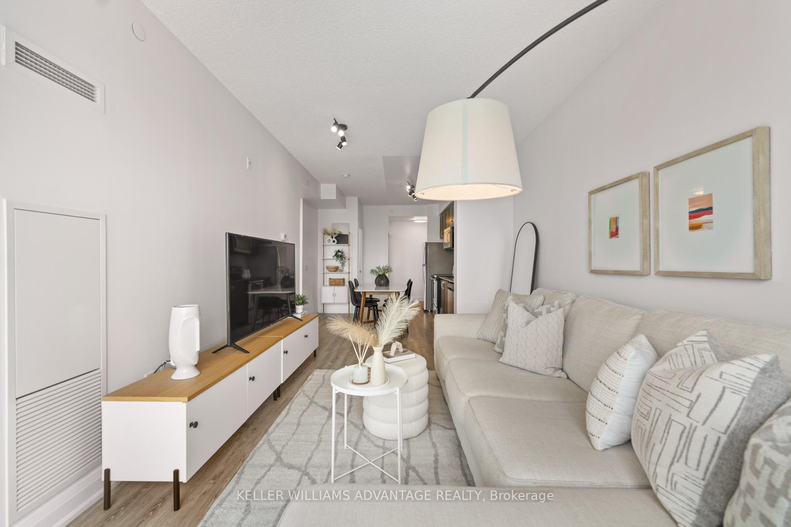2 Bedrooms Condo at 2800 Keele, Toronto For sale