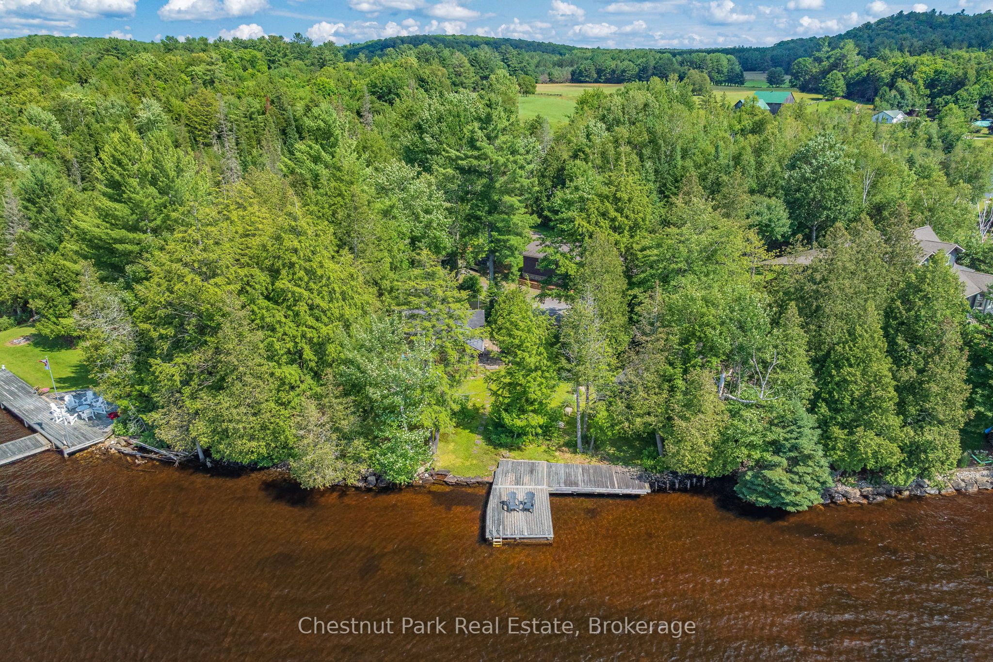 464 Springfield Road, Huntsville, ON P1H 2J3