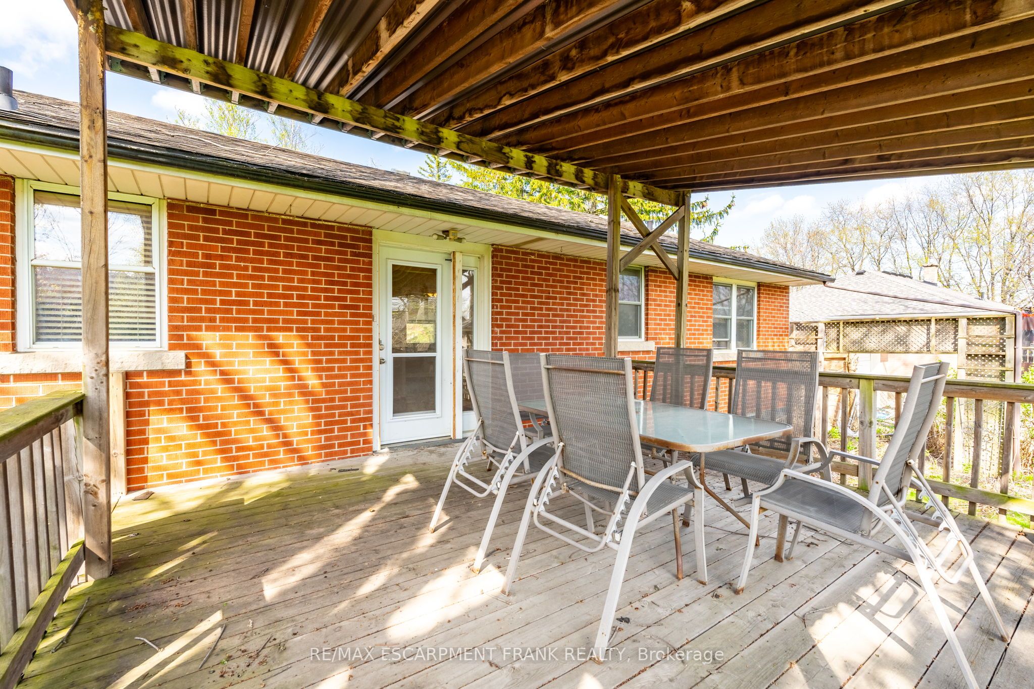 699 RYMAL Road W, Hamilton Gurnett