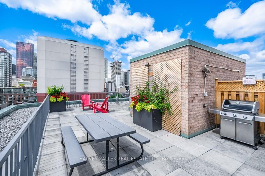 311 Richmond Street E 609