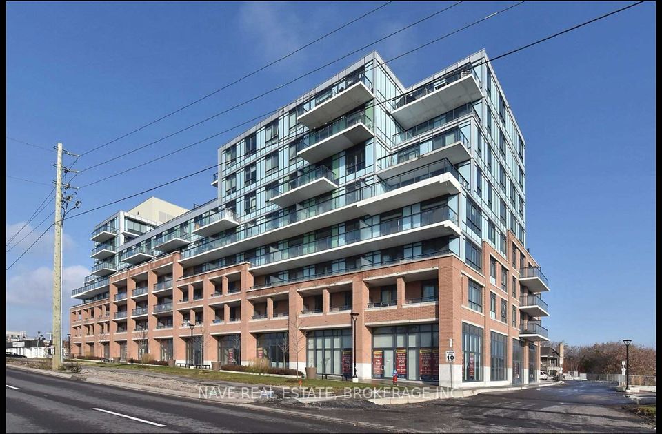 11611 Yonge