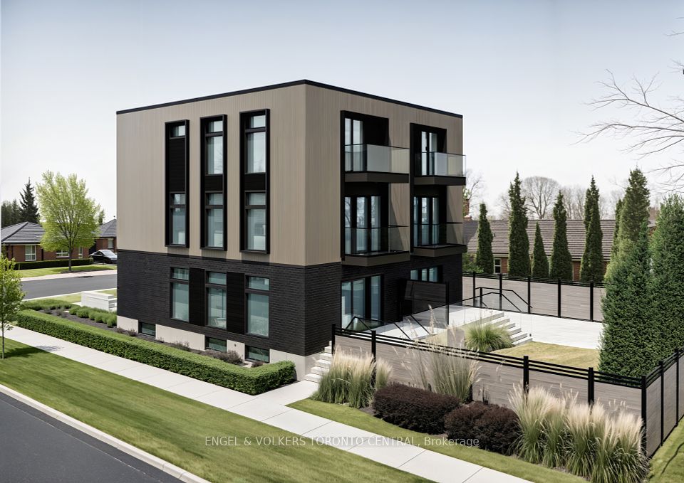 276 Lanor Avenue, Toronto, ON M8W 2P9
