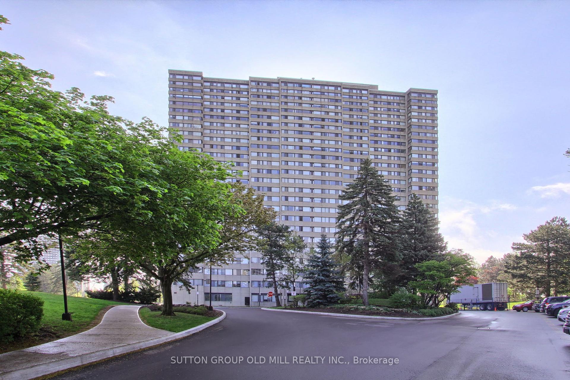3 Bedrooms Condo at 133 Torresdale, Toronto For sale