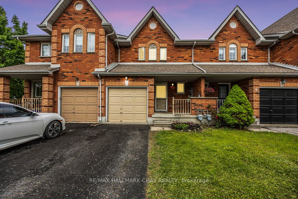 4 Huitema Court, Barrie, ON L4N 9P9