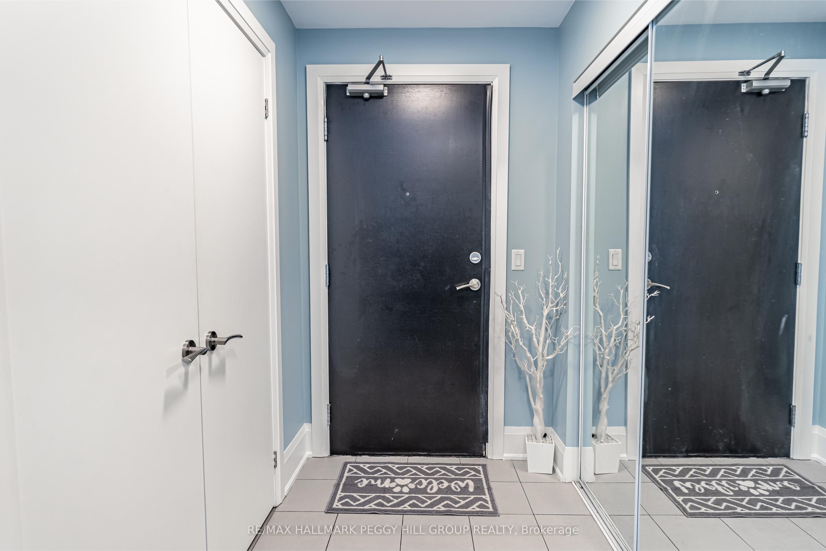45 Yorkland Boulevard, #206