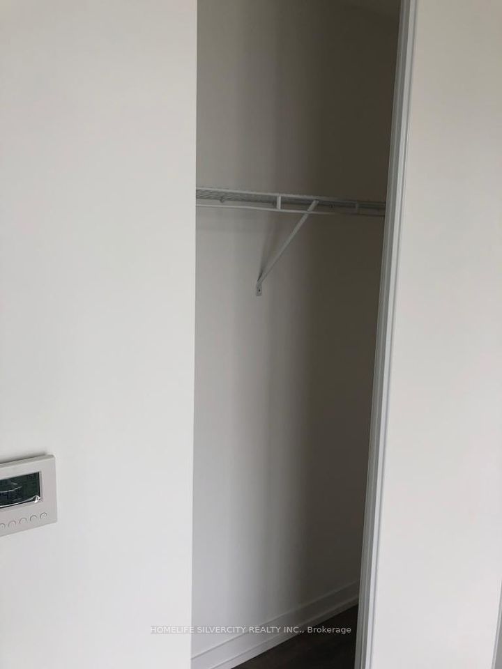 https://trreb-image.ampre.ca/bnTtrmEE9dXA7CVwMXAjdKk6FmTep48H14zvQqxr3cI/rs:fit:960:960/wm:.5:so:0:50:.4/wmsh:10/wmt:PHNwYW4gZm9yZWdyb3VuZD0nd2hpdGUnIGZvbnQ9JzY4Jz5IT01FTElGRSBTSUxWRVJDSVRZIFJFQUxUWSBJTkMuLCBCcm9rZXJhZ2U8L3NwYW4-/L3RycmViL2xpc3RpbmdzLzQwLzYzLzAxLzcxL3AvNTQ0ZGQ5NTQtOWM2ZS00Y2JhLTk2Y2YtMjg4ZDIyODFlMWJjLmpwZw.jpg