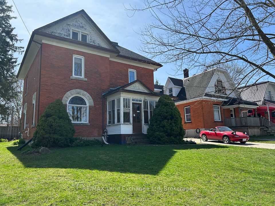 327 Frances Street, North Huron, ON N0G 2W0