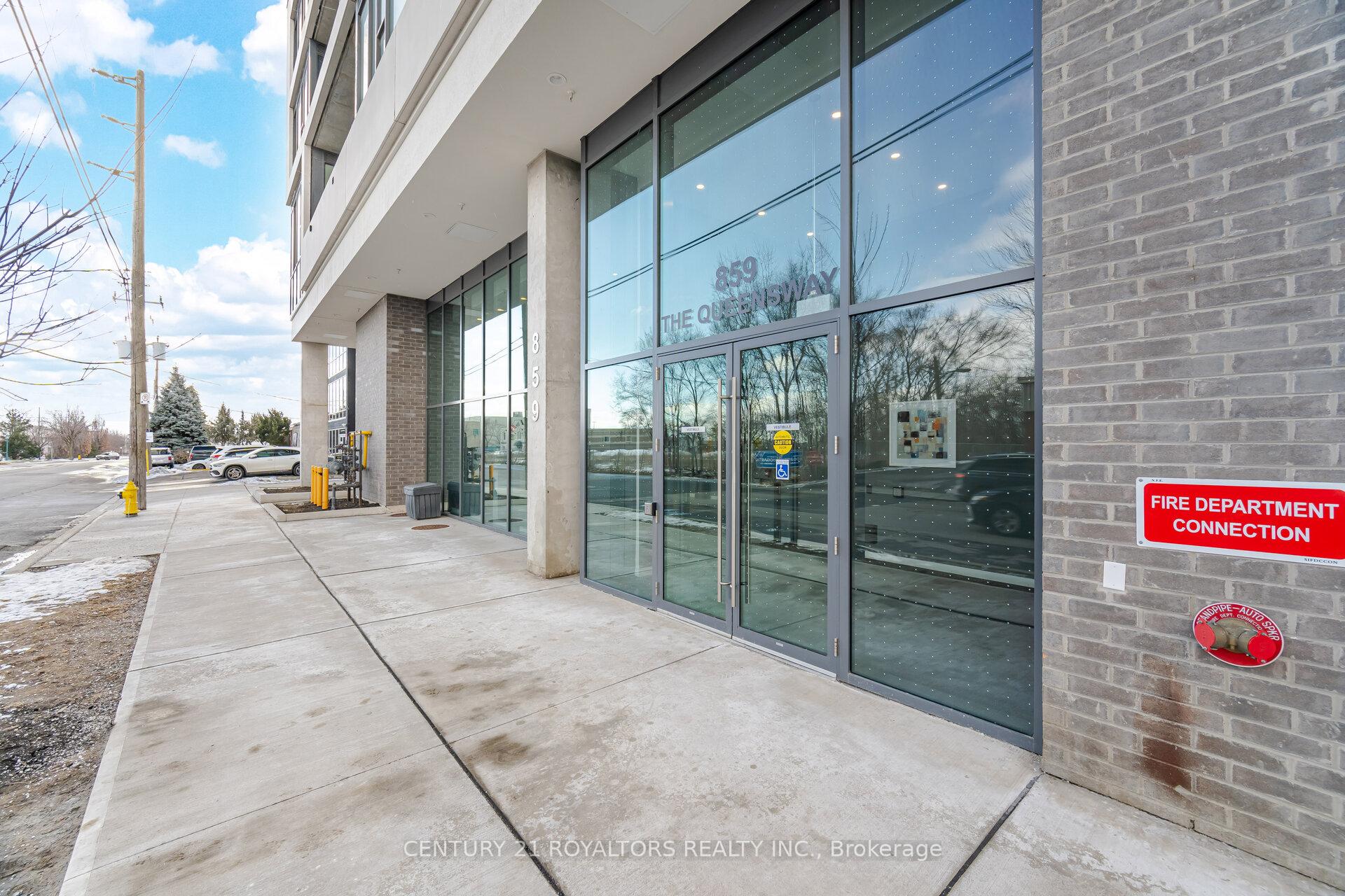 2 Bedrooms Condo at 859 The Queensway, Toronto For sale