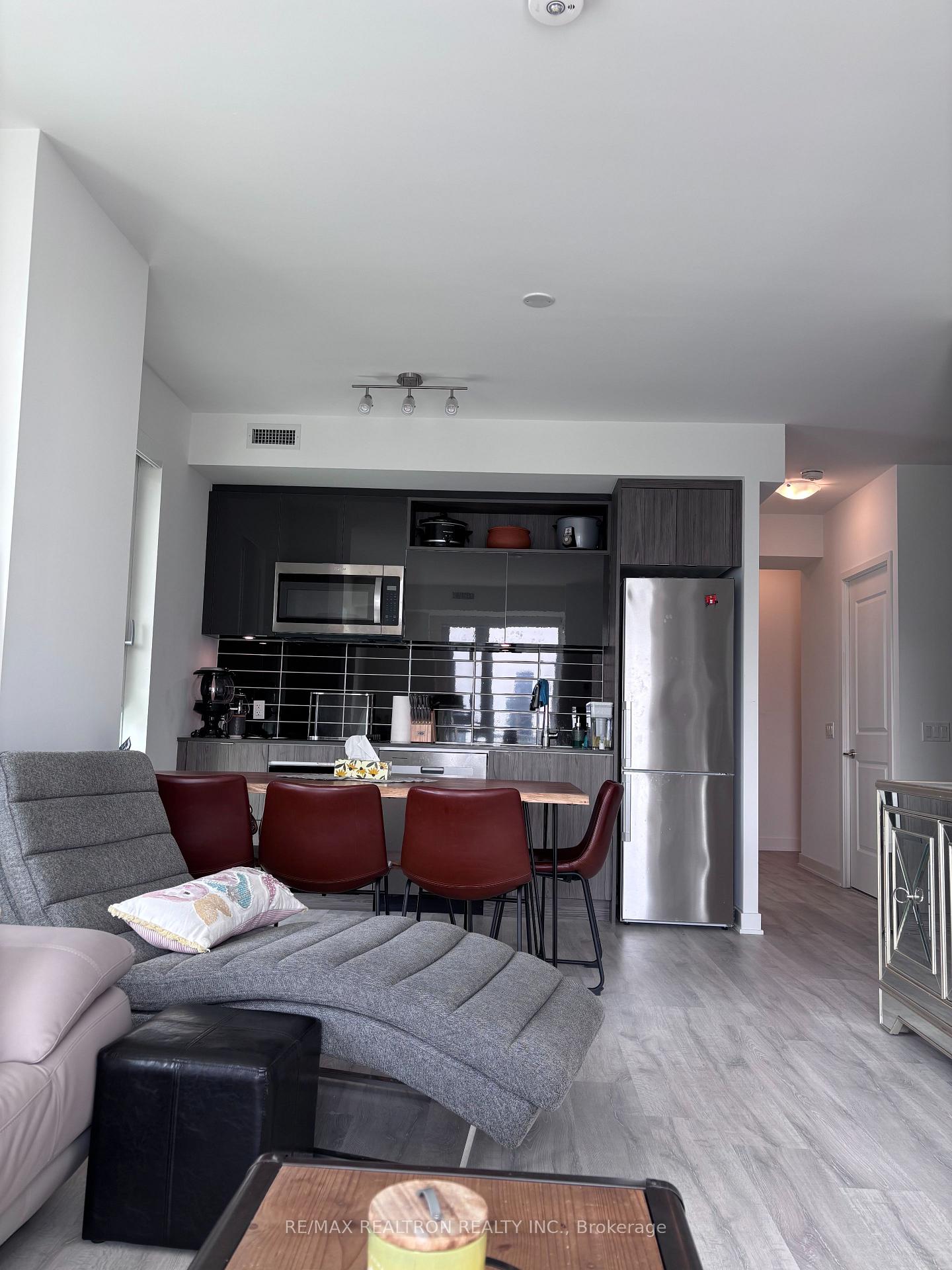 3 Bedrooms Condo at 100 Dalhousie, Toronto For sale