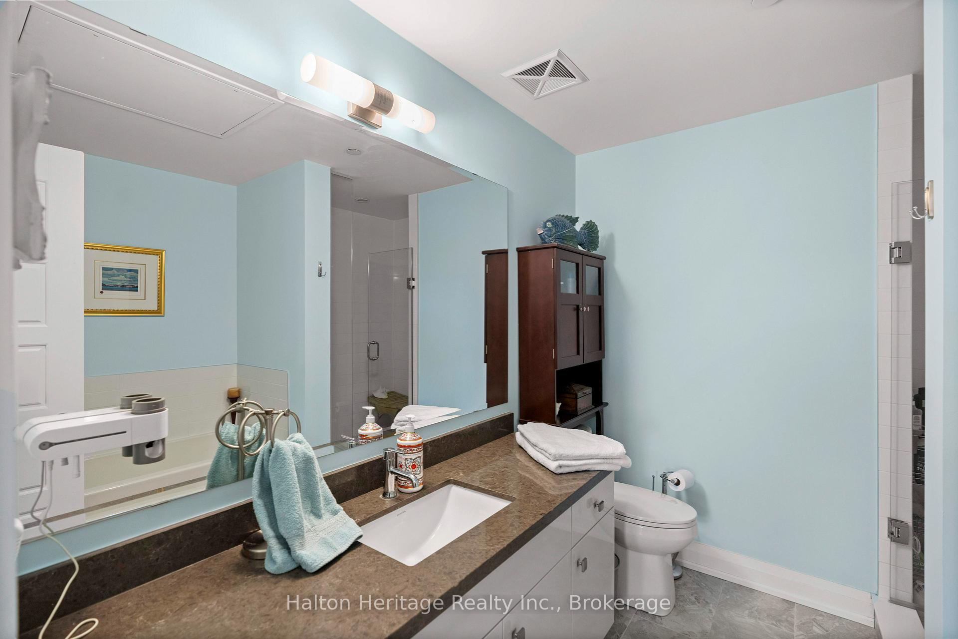 1 Bedroom Condo at 2025 Maria, Burlington For sale