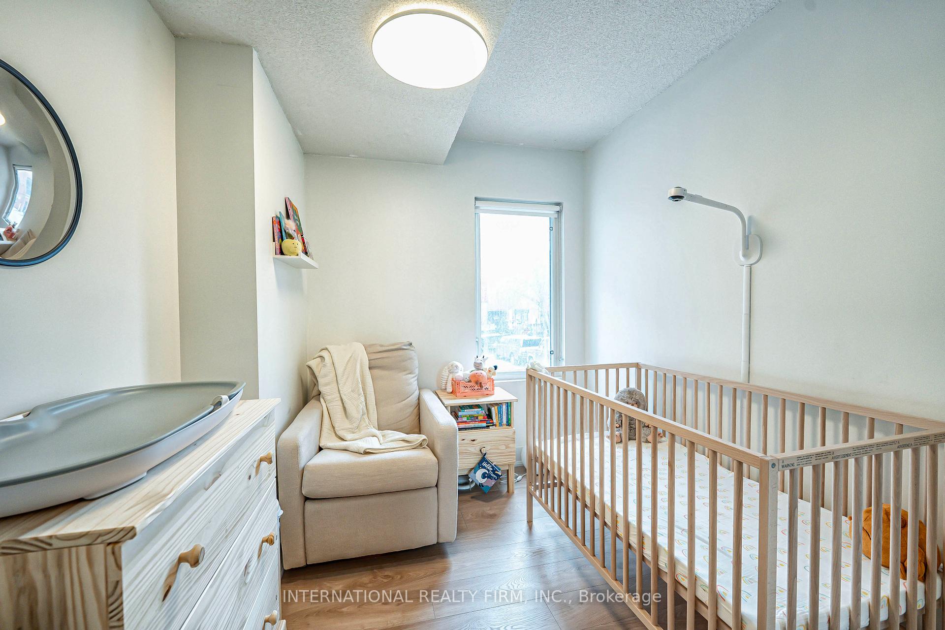 3 Bedrooms Condo at 1 Ruttan, Toronto For sale