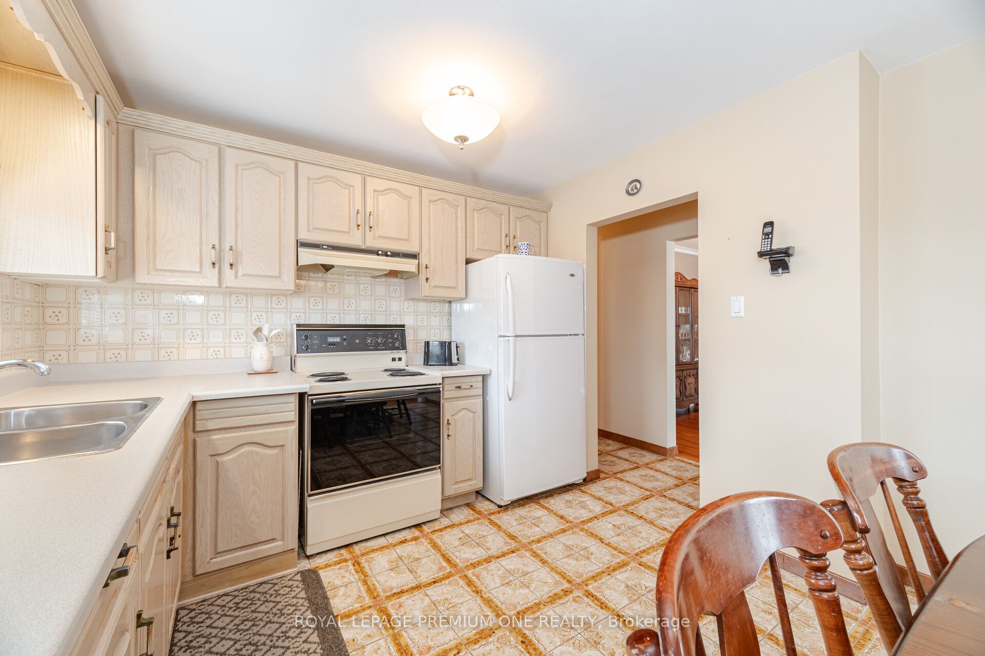 128 Hullmar Drive