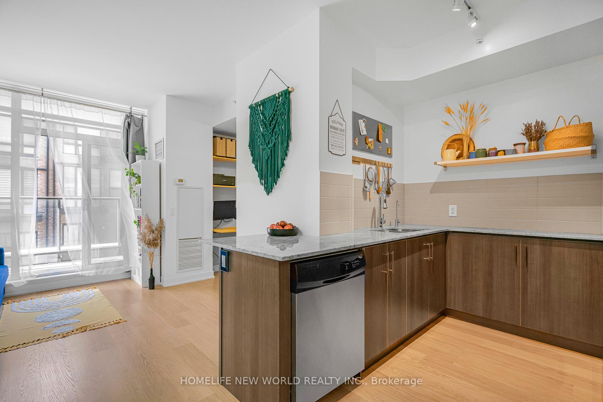 Condo at 8 Fieldway,  Toronto For sale