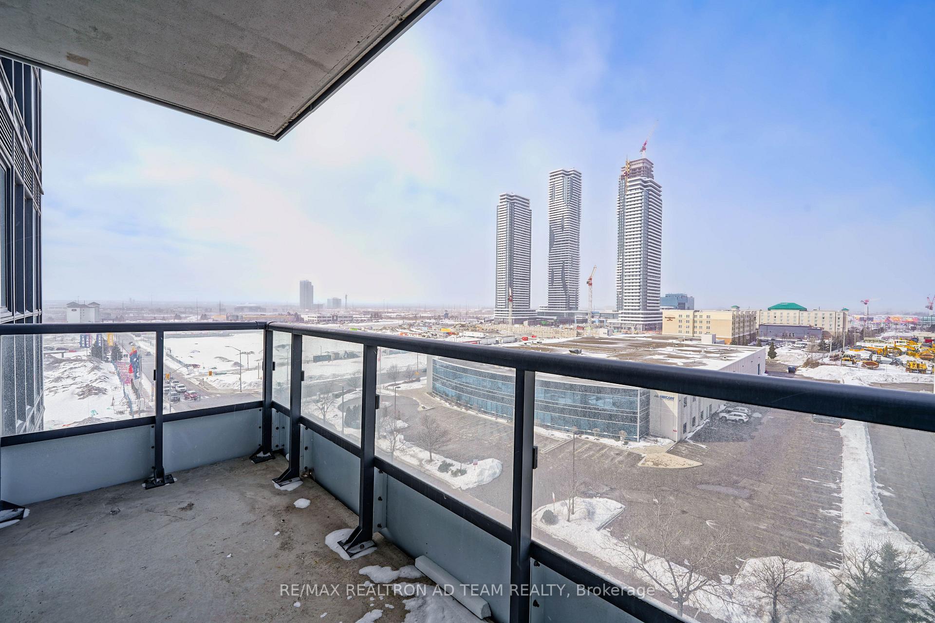 Condo at 10 Honeycrisp, Vaughan For sale