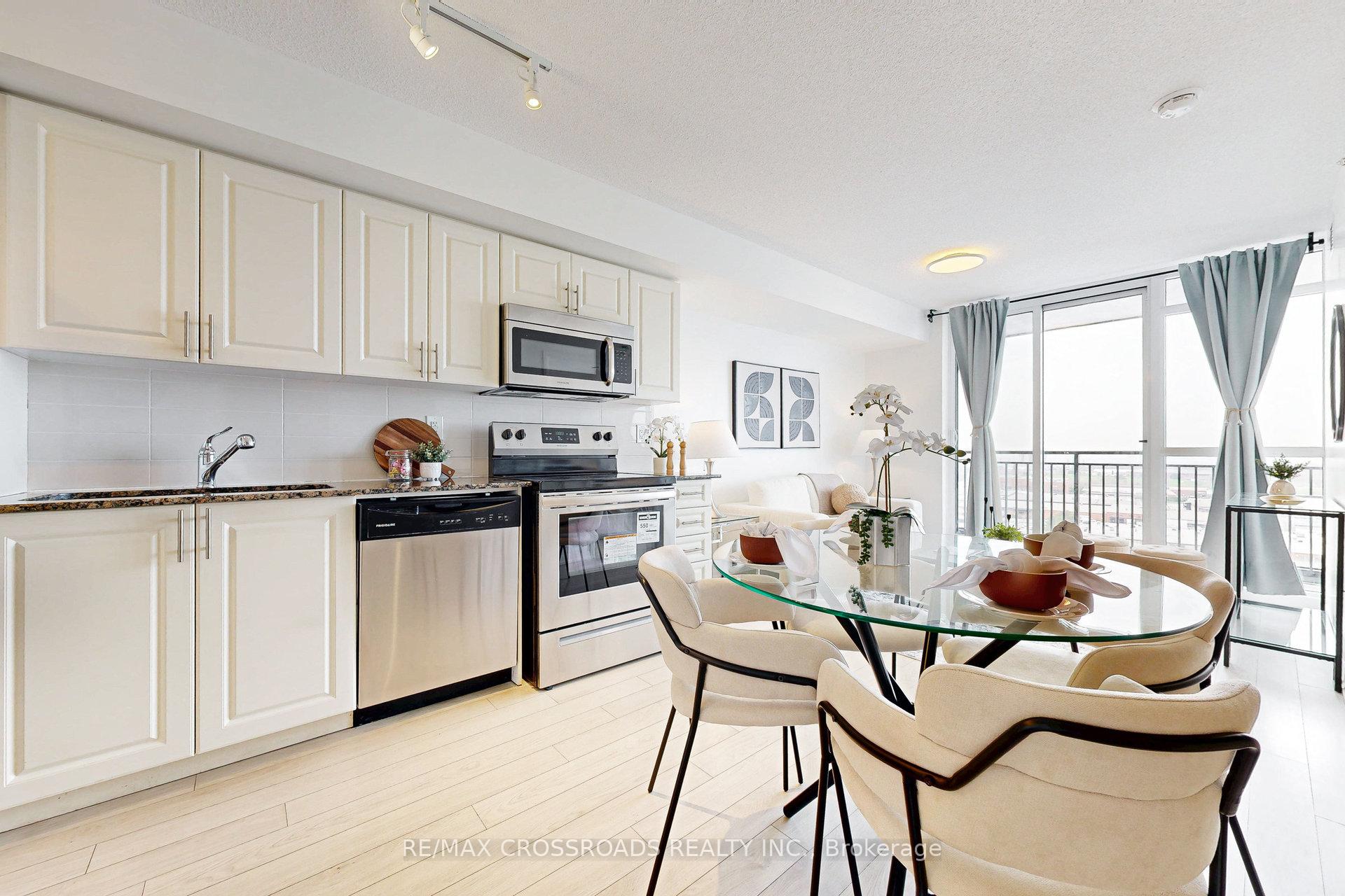 1 Bedroom Condo at 3091 Dufferin, Toronto For sale