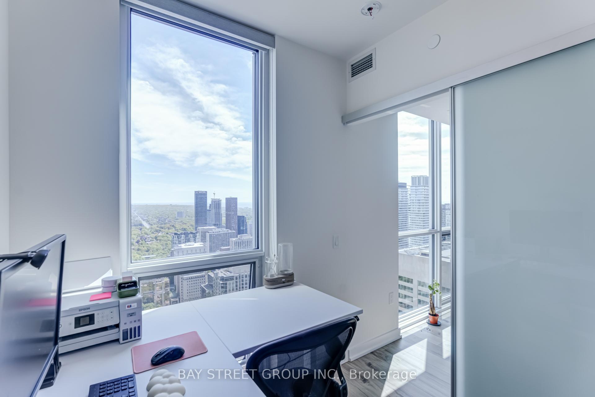 2 Bedrooms Condo at 1 Yorkville, Toronto For sale