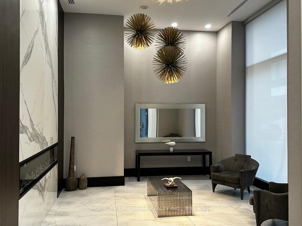 2 Bedrooms Condo at 21 Balmuto, Toronto For sale