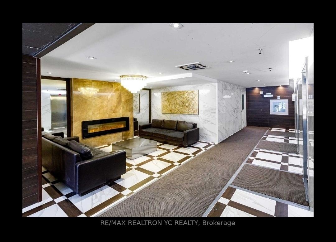 2 Bedrooms Condo at 100 Wingarden,  Toronto For sale