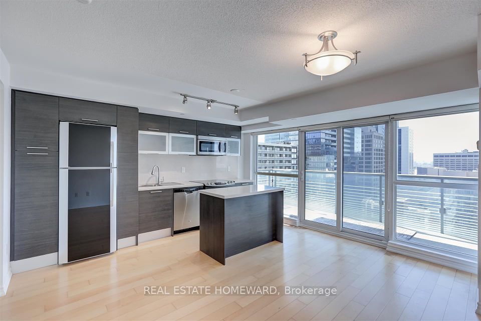 386 Yonge