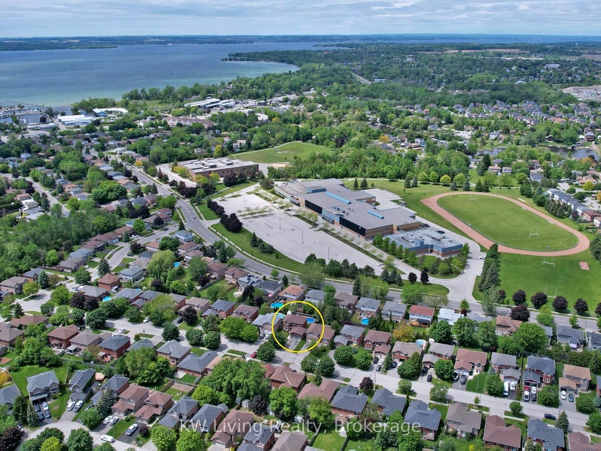 18 Amberview Drive