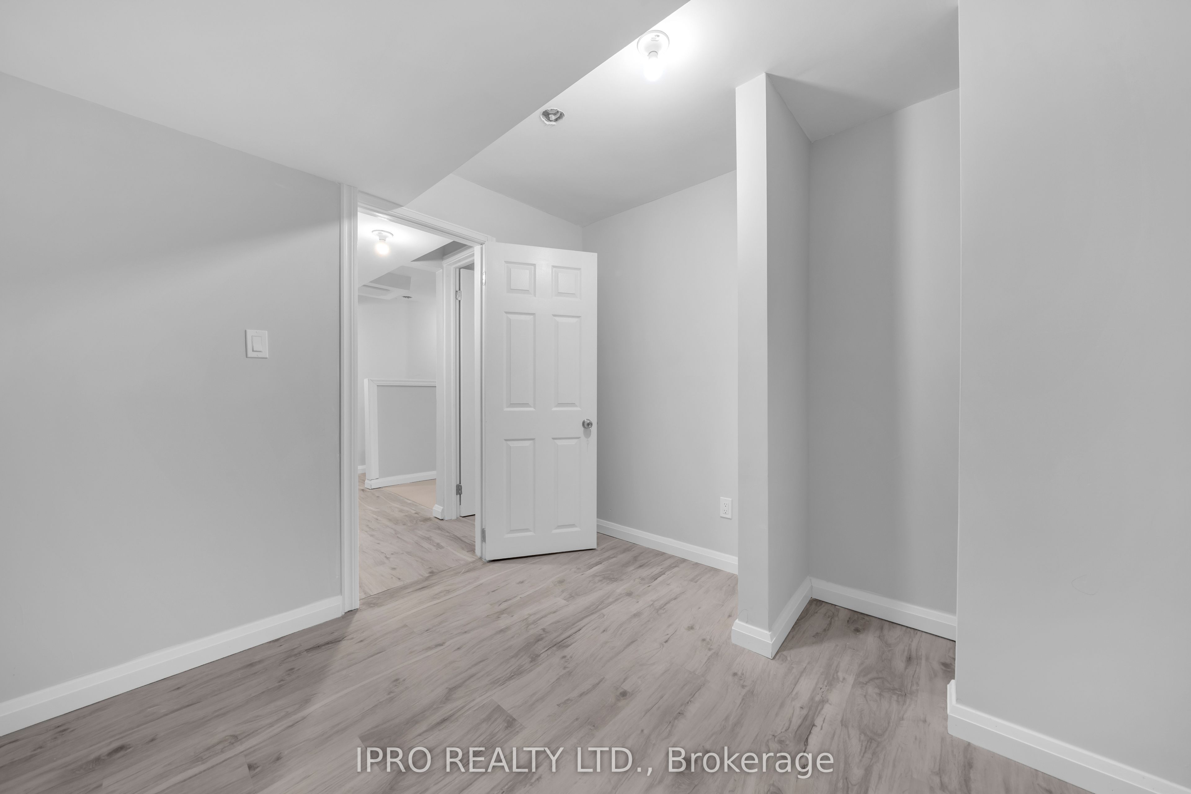 7878 SEABISCUIT Drive