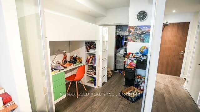 3 Bedrooms Condo at 1928 Lakeshore, Toronto For sale