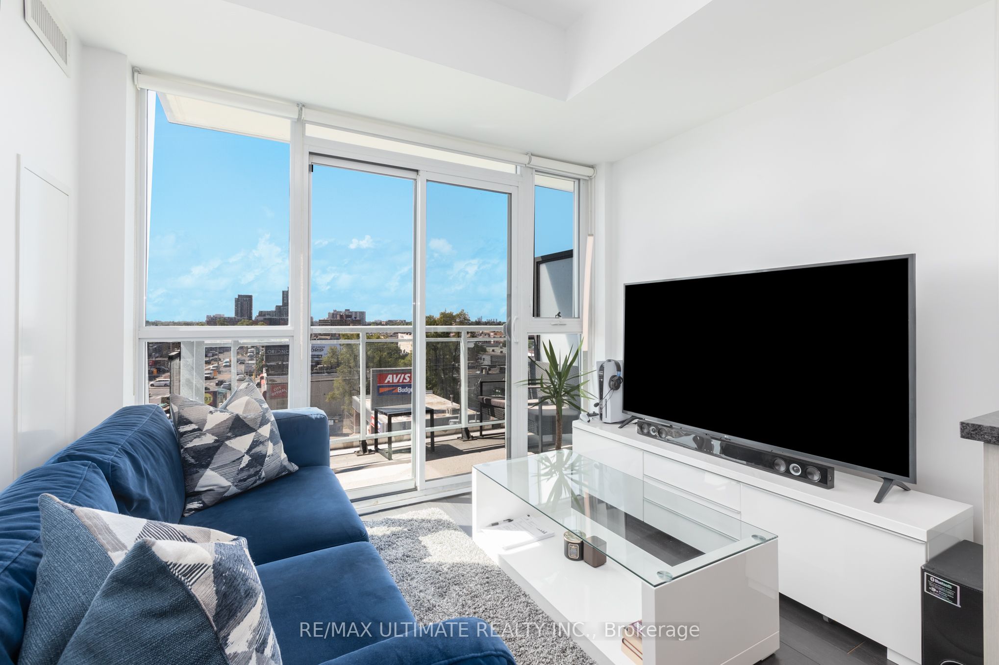 #511 - 16 McAdam Avenue, Toronto, ON M6A 1S5