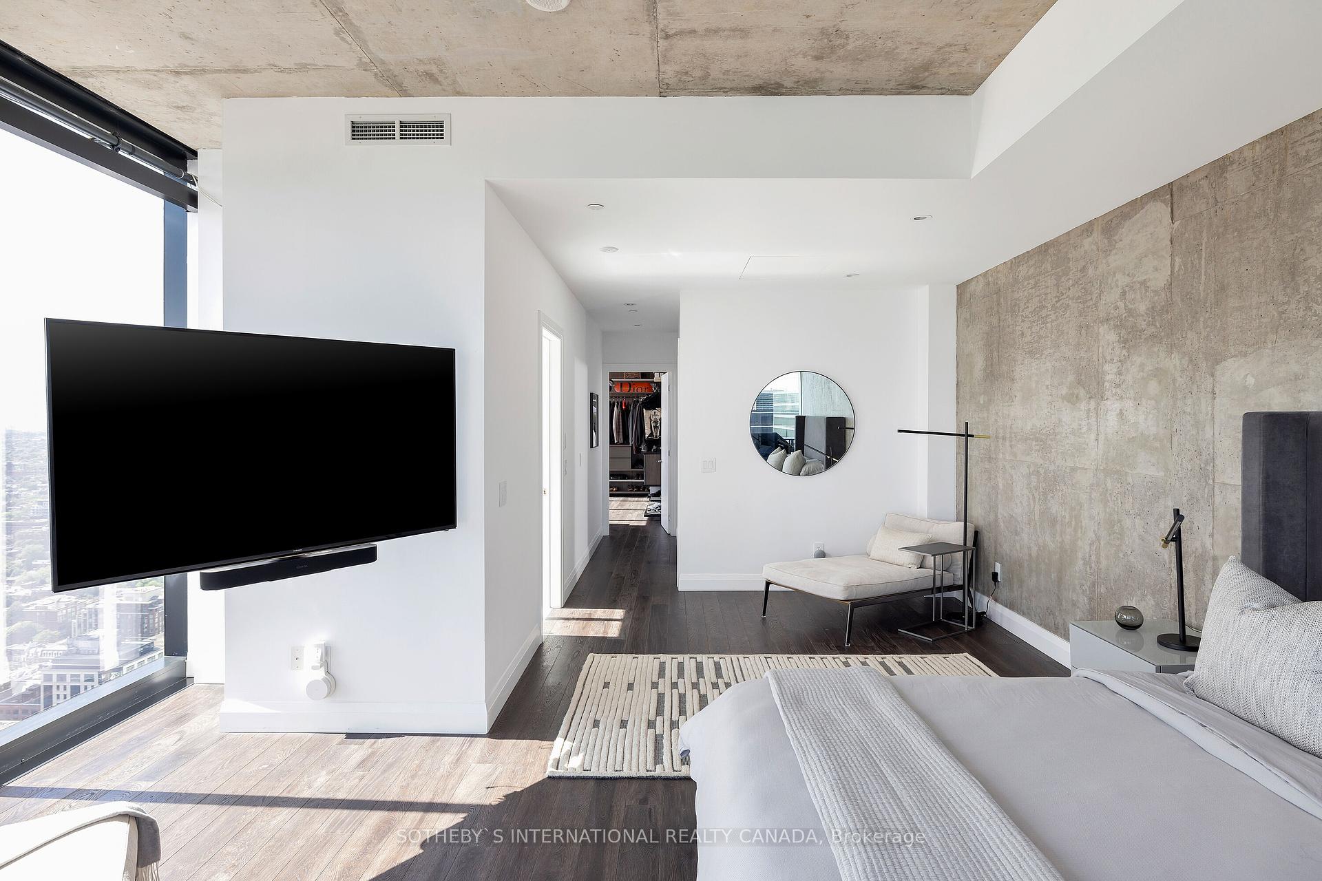 4 Bedrooms Condo at 224 King,  Toronto For sale