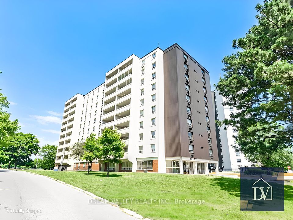3420 EGLINTON