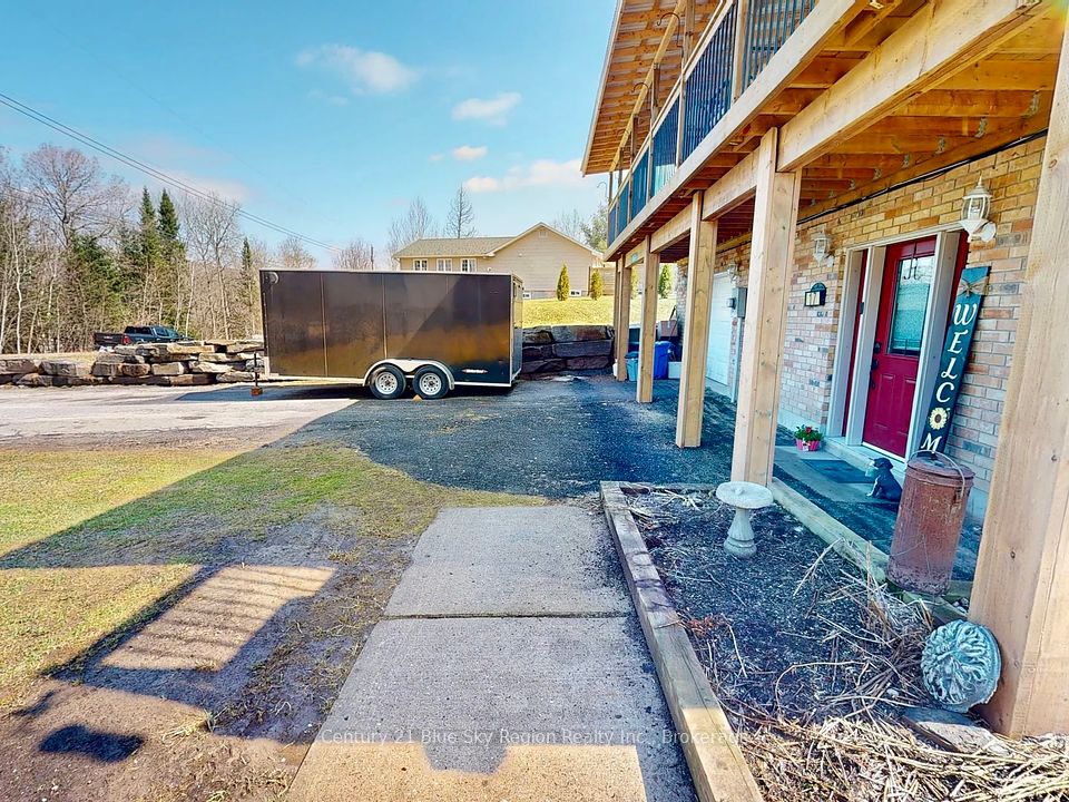 17 Cameron Street, Burk's Falls, ON P0A 1C0