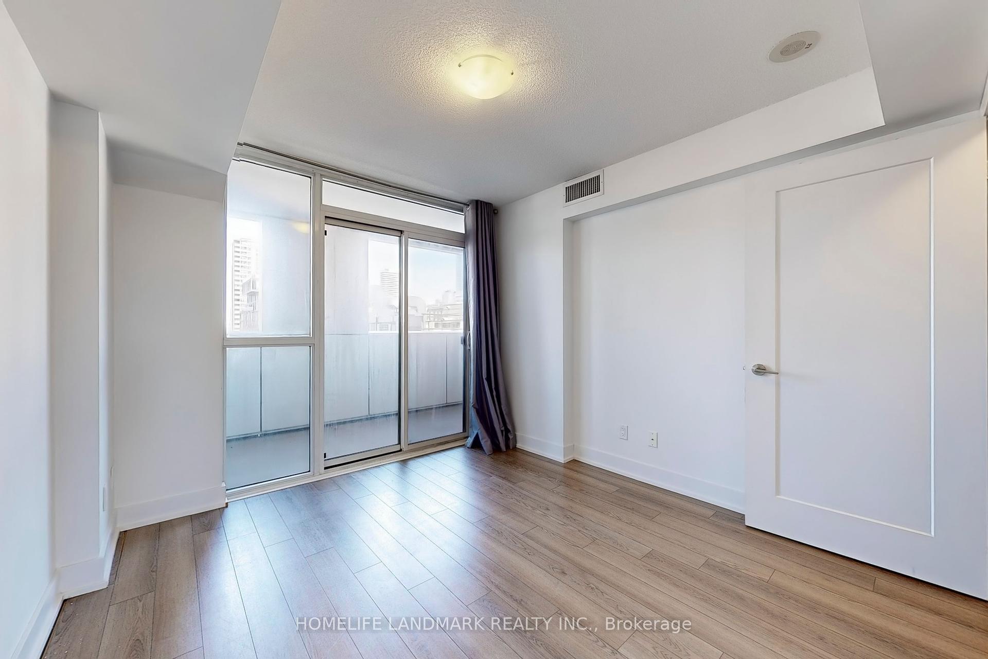 1 Bedroom Condo at 318 Richmond, Toronto For sale