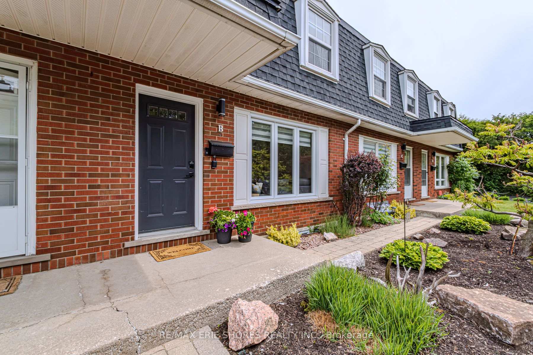 3 Bedrooms Condo at 69 Mount Albion, Hamilton For sale