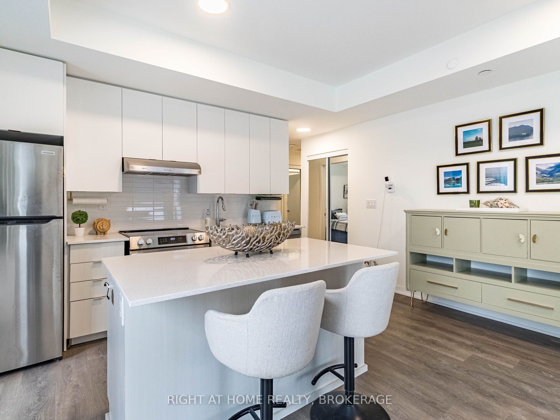 #110 - 155 Canon Jackson Drive, Toronto, ON M6M 0E1