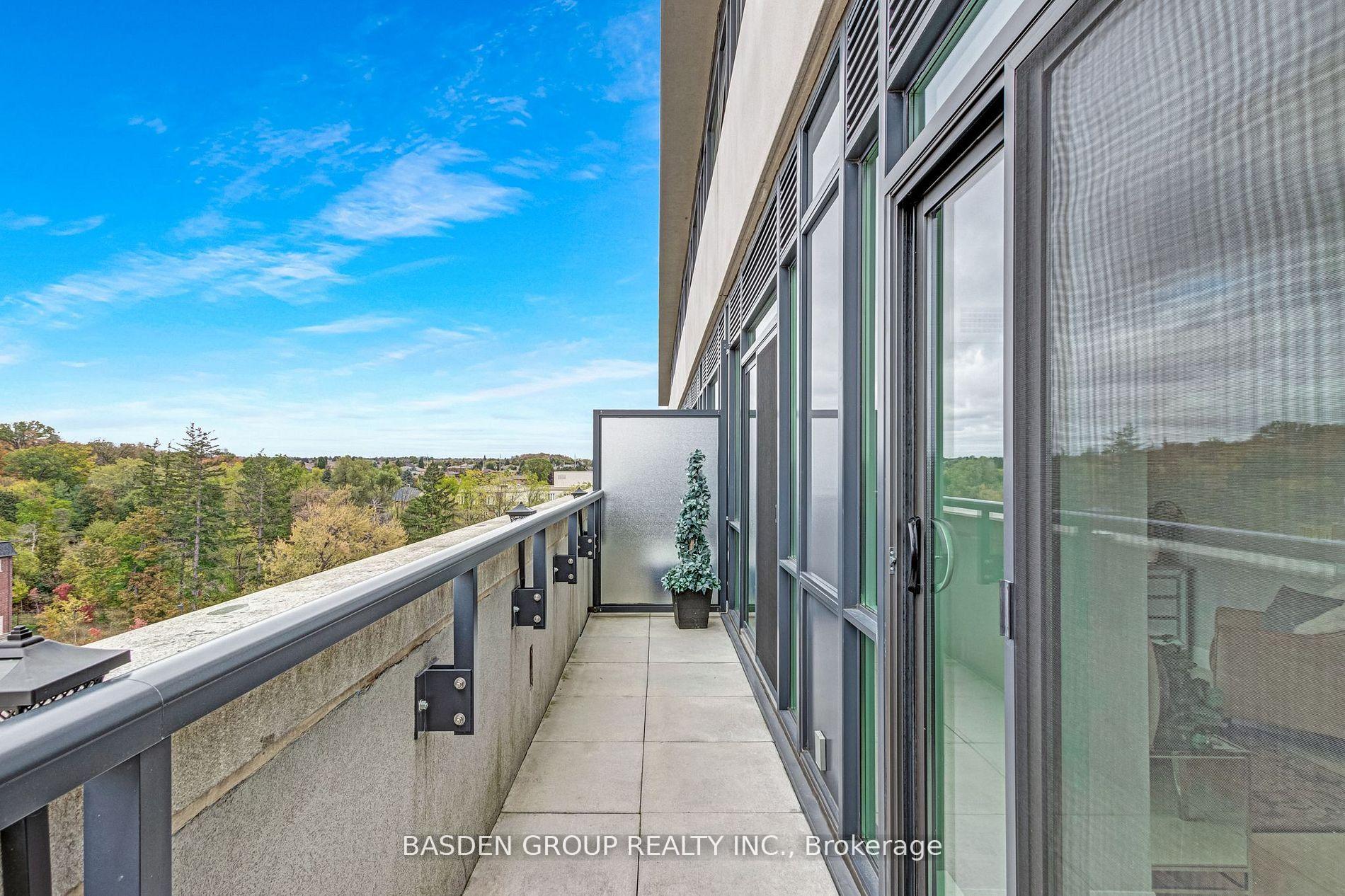 4 Bedrooms Condo at 4700 Highway 7, Vaughan For sale