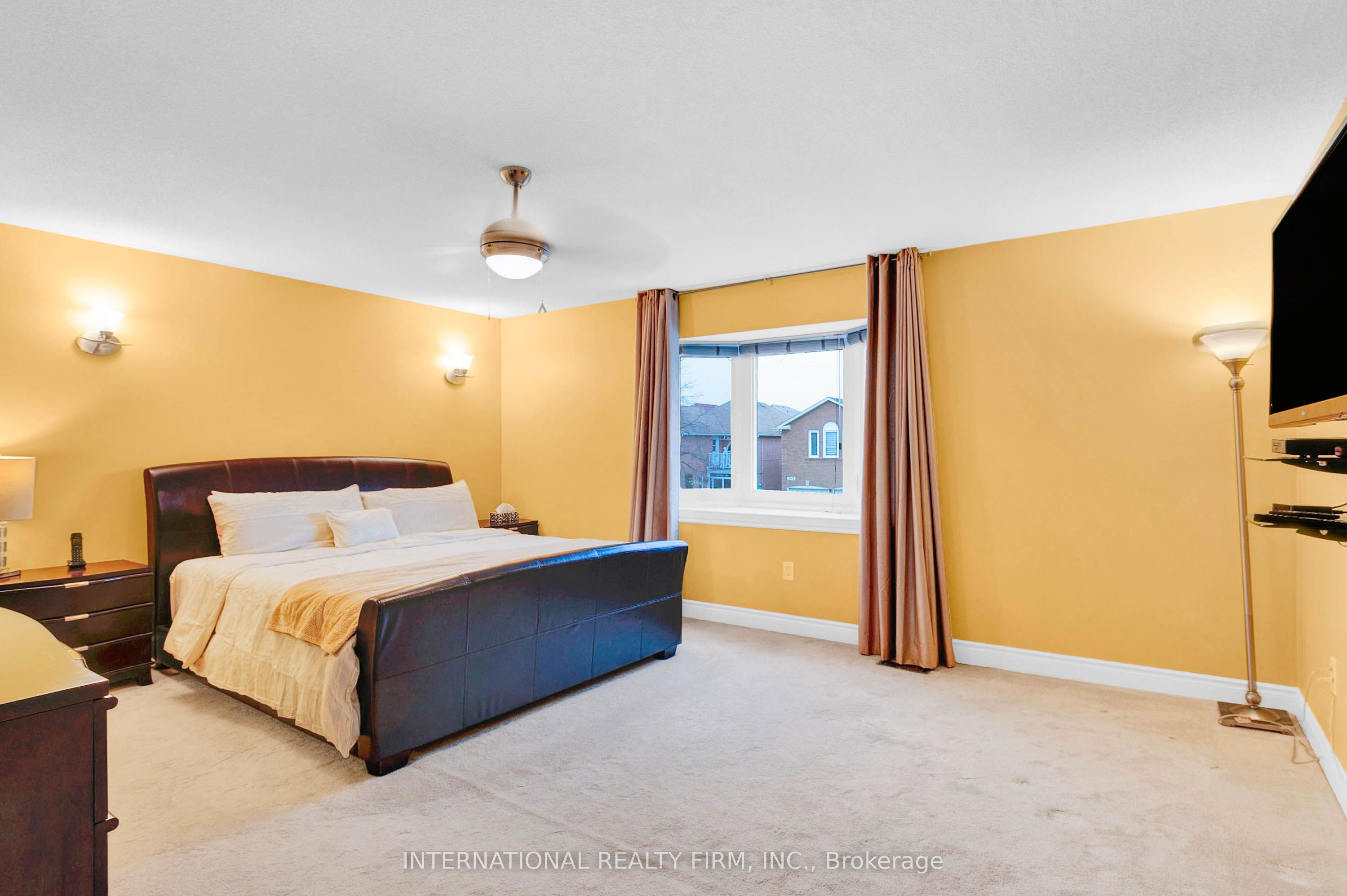 6158 Duford Drive, Mississauga, ON L5V 1A6